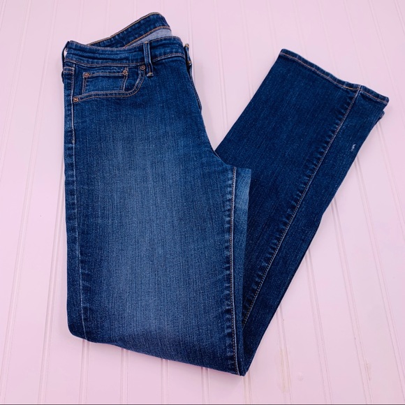 levis demi curve classic straight leg